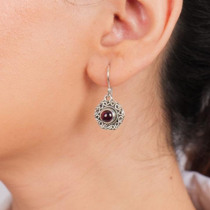 Garnet 925 Silver Carved Round Earrings