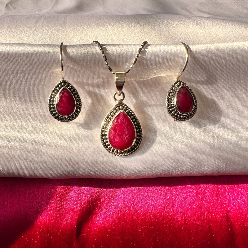 Dyed Ruby Drop 925 Silver Earring & Pendant Set