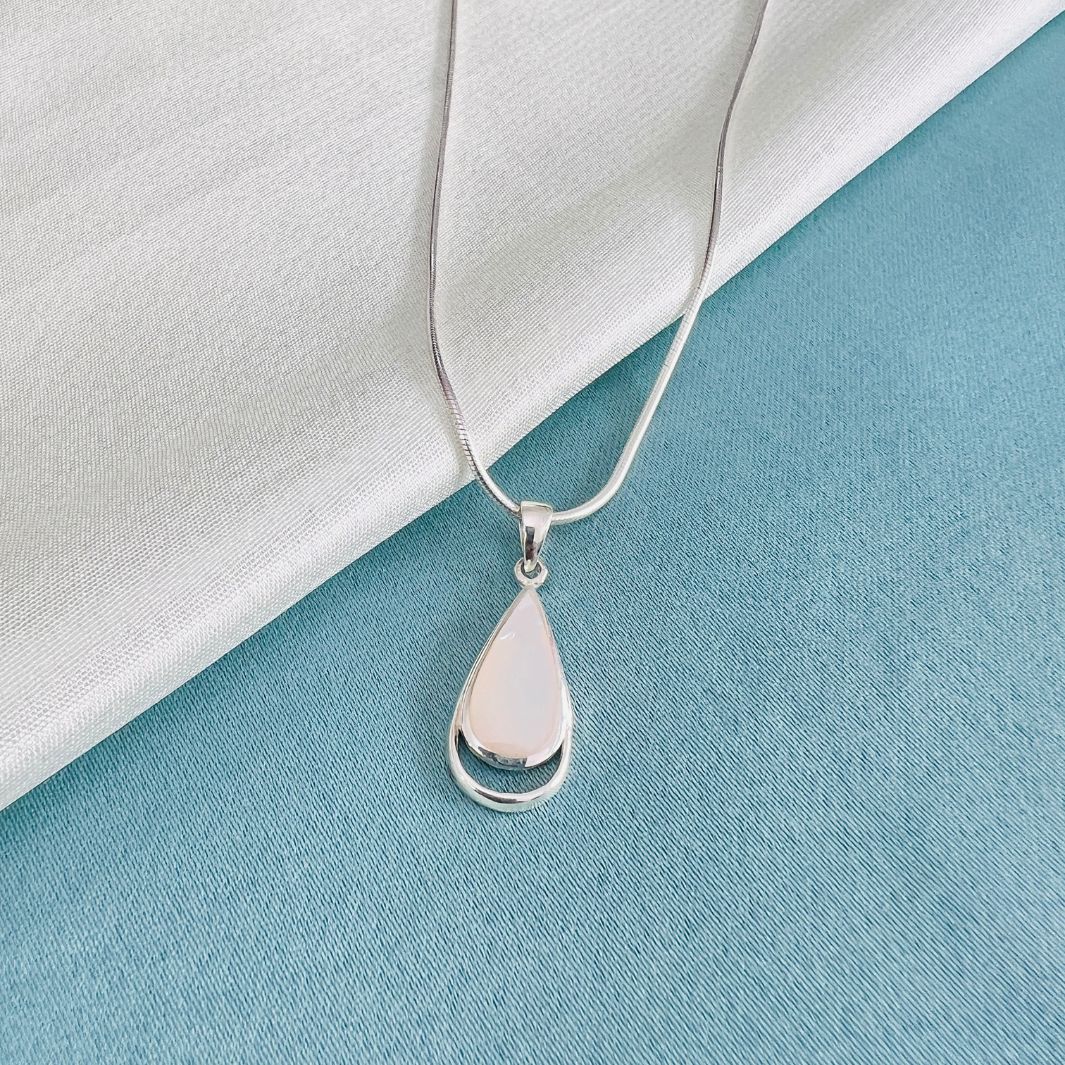 Mother Of Pearl 925 Silver Pendant