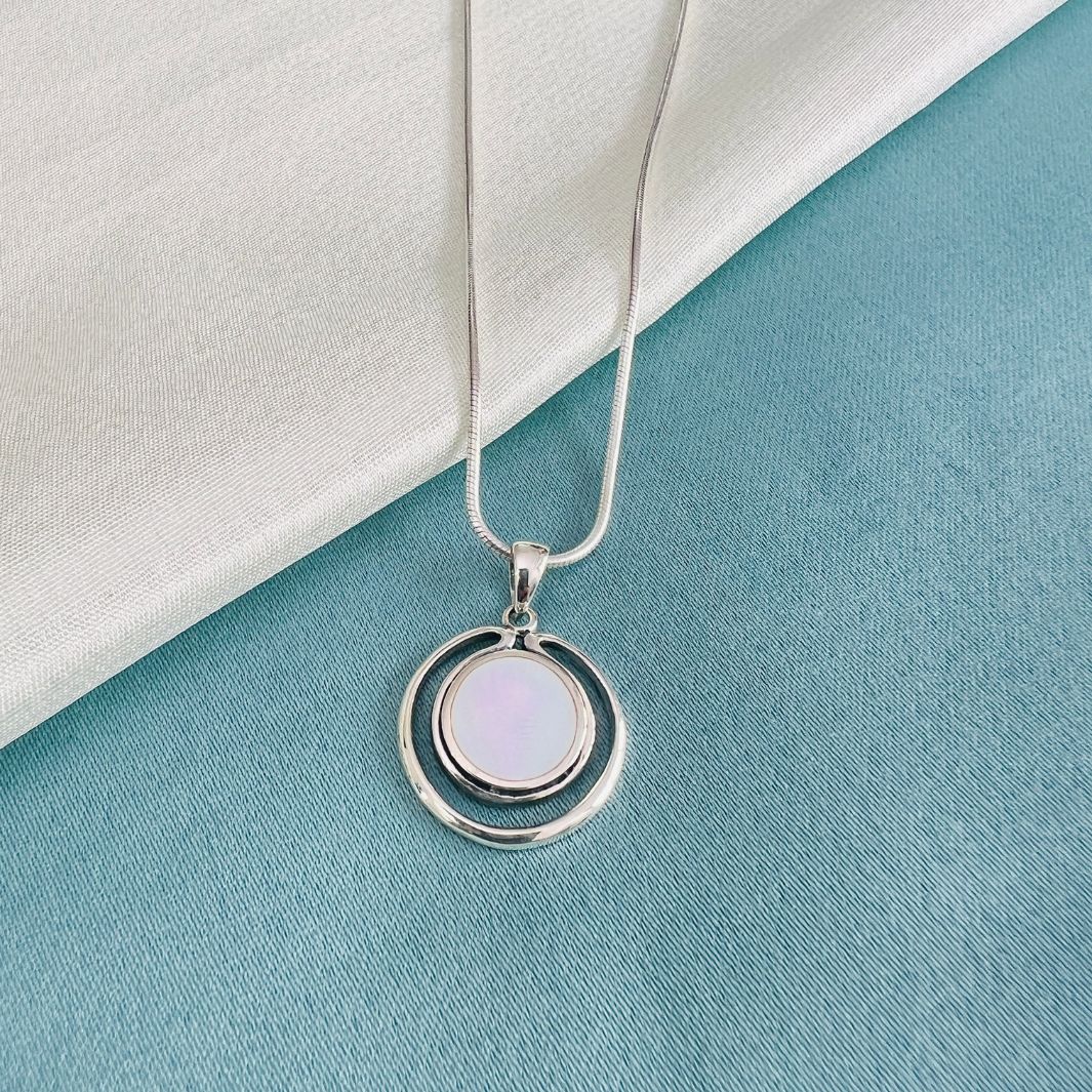 Mother Of Pearl 925 Silver Pendant