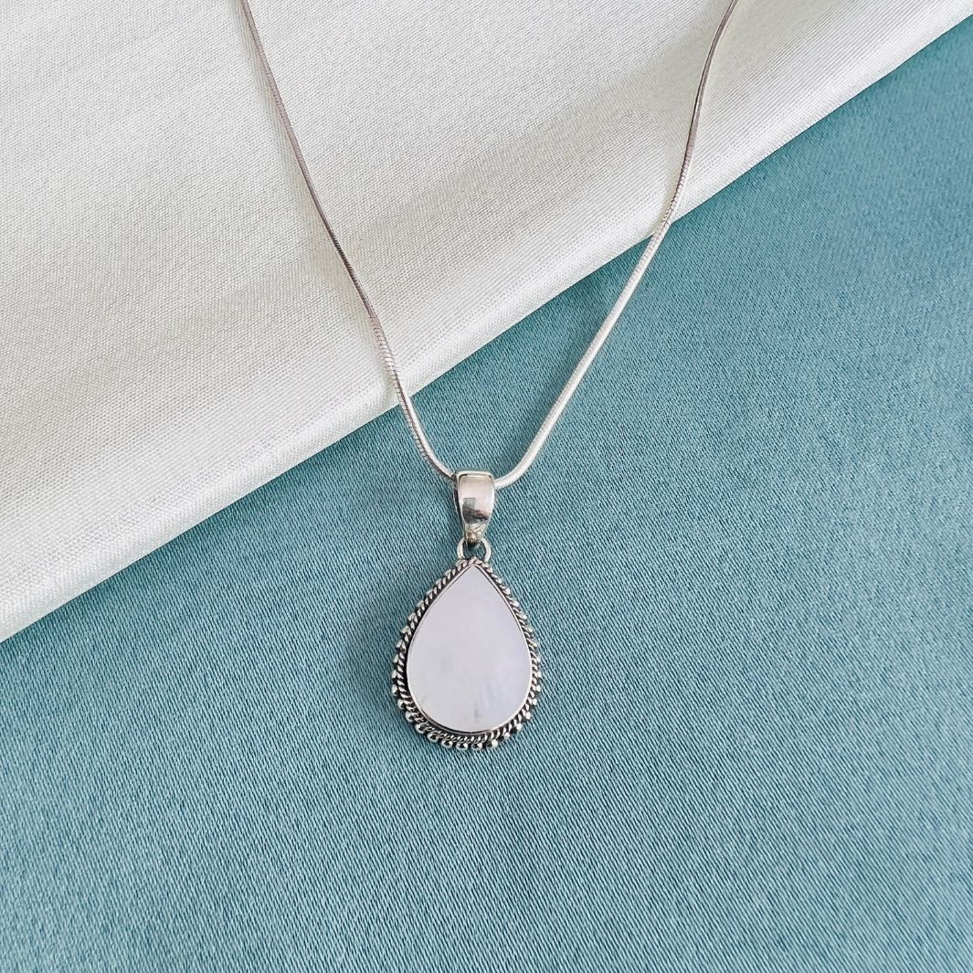 Mother Of Pearl 925 Silver Pendant