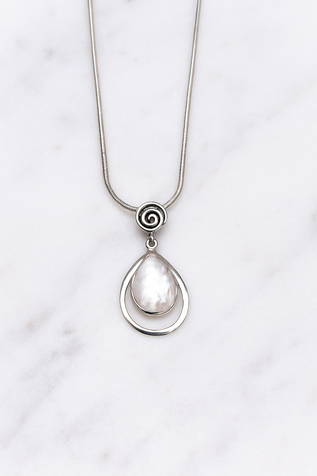 Mother Of Pearl 925 Silver Pendant