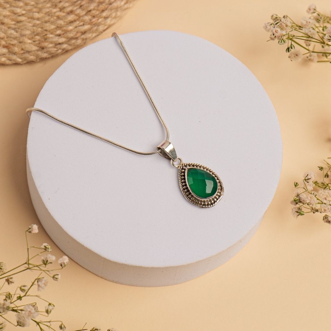 Green Onyx Drop 925 Silver Pendant