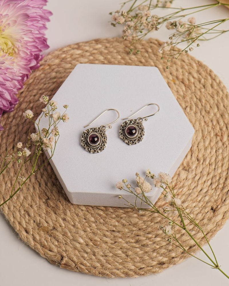Garnet 925 Silver Carved Round Earrings
