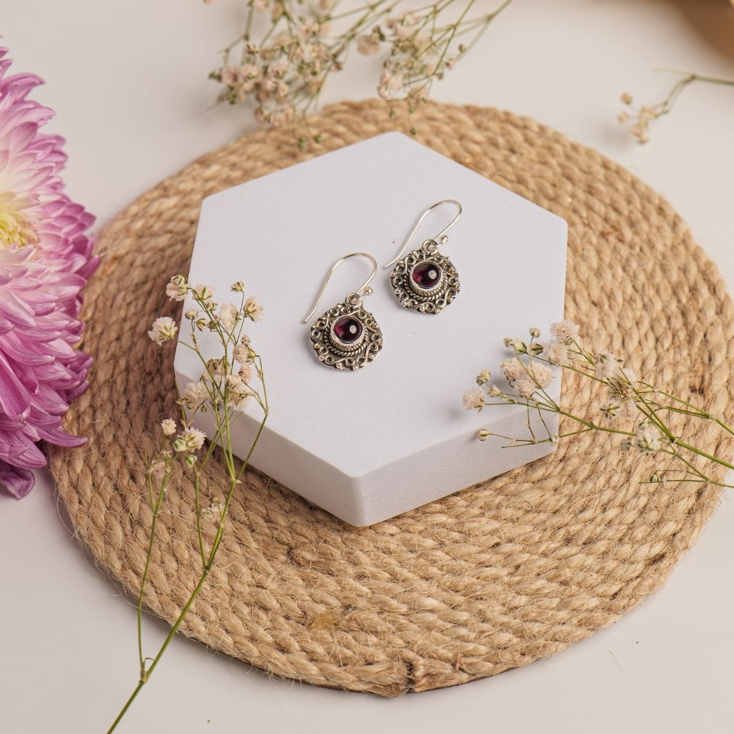 Garnet 925 Silver Carved Round Earrings