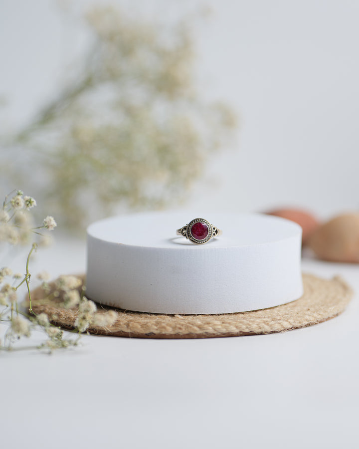 Dyed Ruby Round 925 Silver Ring The Spring Story