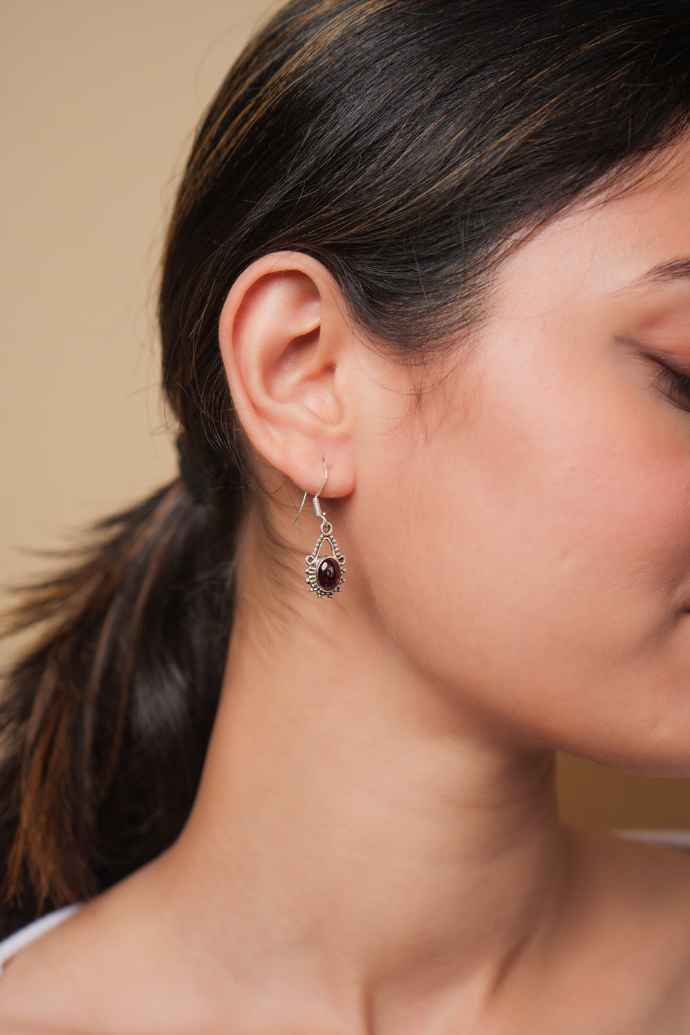 Garnet 925 Silver Carved Round Earrings The Spring Story