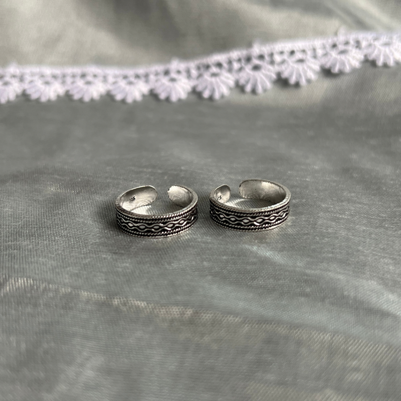 925 Silver Engraved Toe Ring - Set Of 2