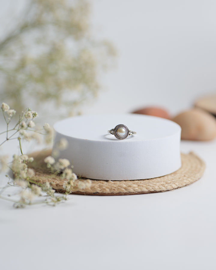 Pearl 925 Silver Round Ring The Spring Story